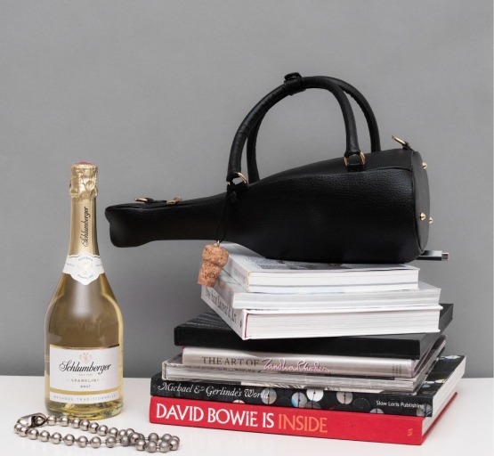 Sparkling Bag & Sparkling Brut mit Büchern